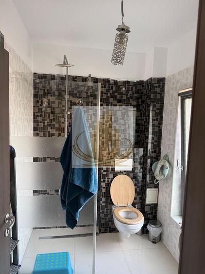 Casă individuală cu 4 camere cu Canalizare în Moșnița Nouă