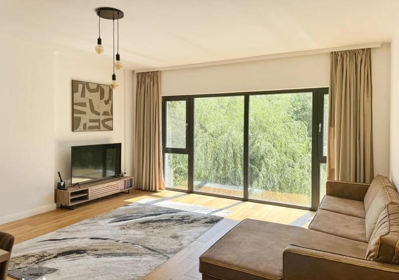 Apartament cu 3 camere în Băneasa