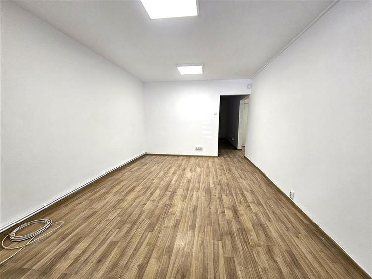 Birou, de 67 mp, în Gară
