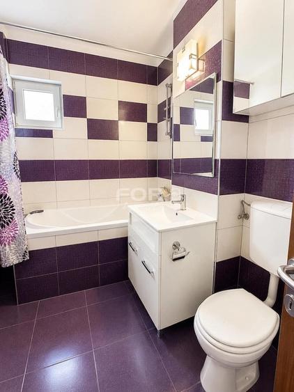 Apartament cu 3 camere decomandat în Nufărul
