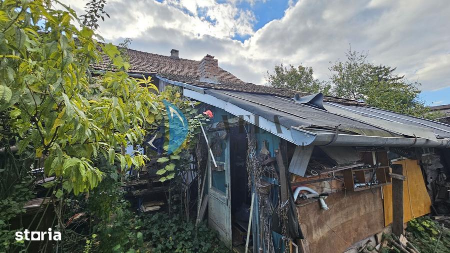 Casă cu 2 camere decomandat cu Teren 157 Mp în Central