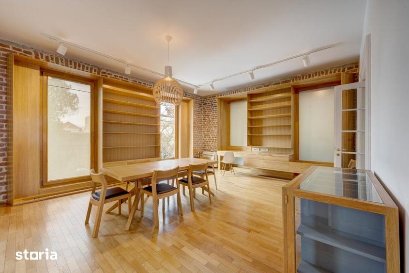 Apartament cu 4 camere, mobilat în Central