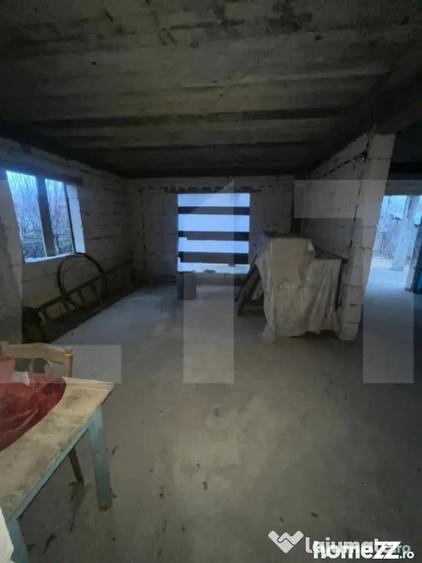 Casă cu 4 camere cu Teren 500 Mp în Central