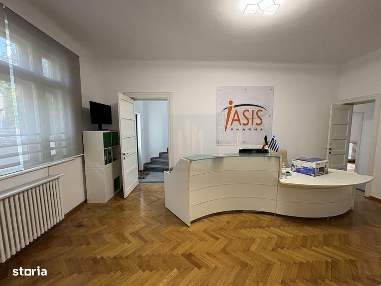 Casă cu 4 camere în Central