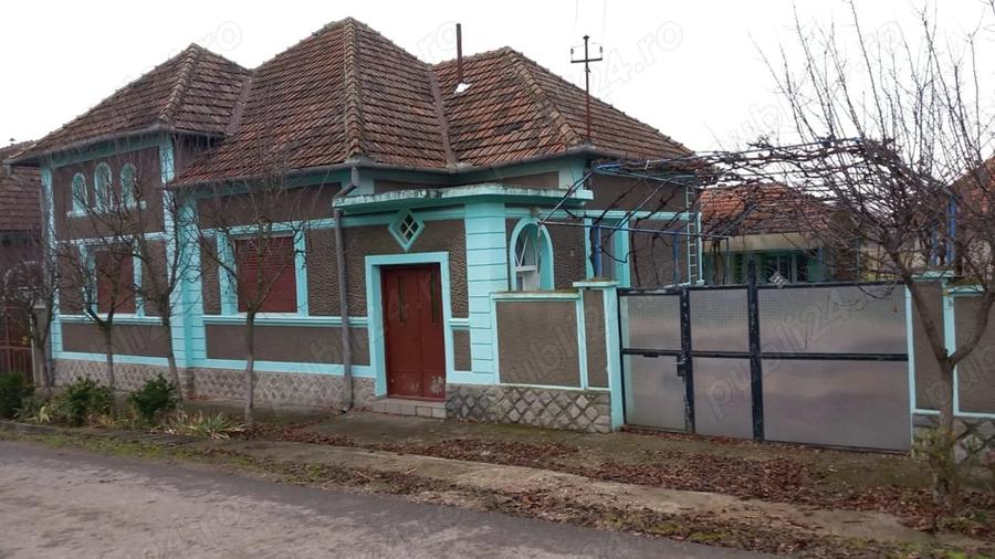 Casă cu 6 camere în Vintere