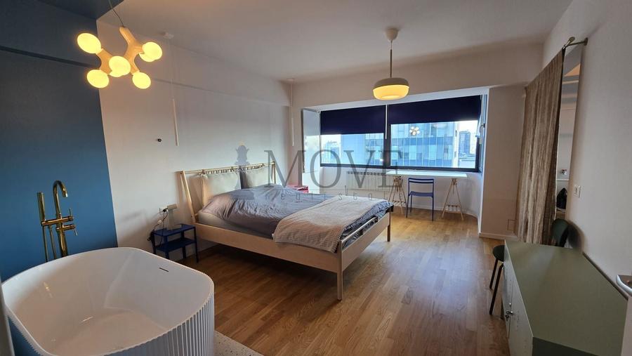 Apartament cu 2 camere semidecomandat, mobilat în P-ța Victoriei
