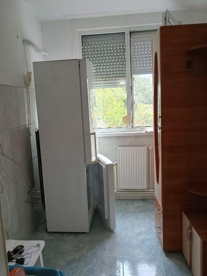 Apartament cu 2 camere nedecomandat, mobilat în Mazepa 2