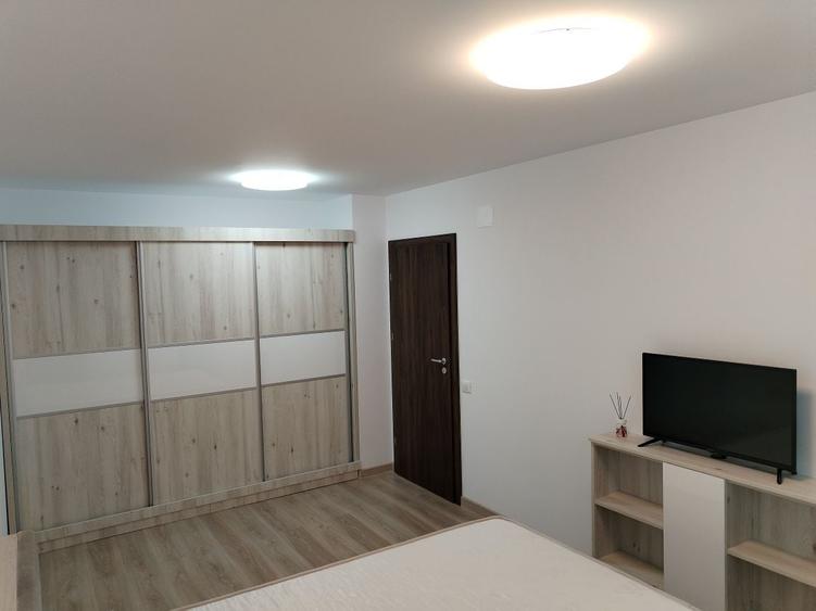 Apartament cu 2 camere decomandat în Exterior Vest