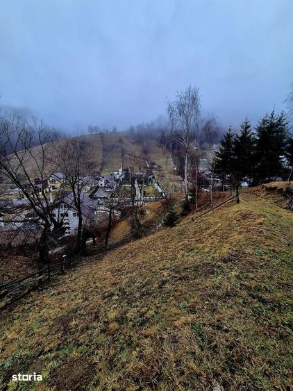 Teren de 4318 mp, în Bran
