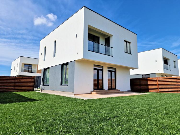 Casă individuală cu 4 camere cu Teren 375 Mp în Tunari