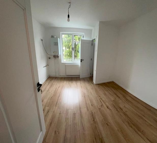 Apartament cu 2 camere decomandat în Astra