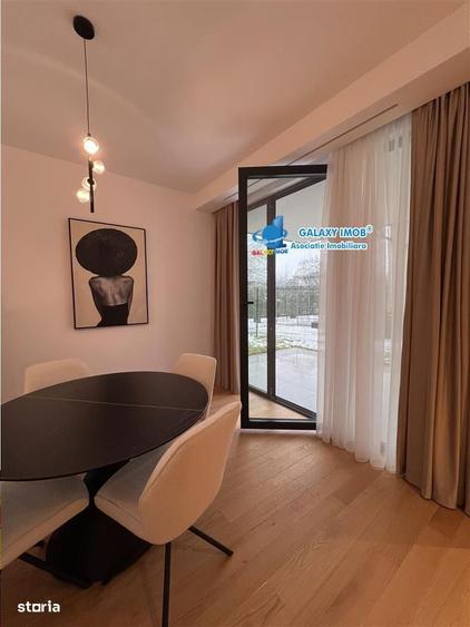 Apartament cu 4 camere, mobilat în Central