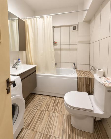 Apartament cu 3 camere decomandat, mobilat în Tomis II