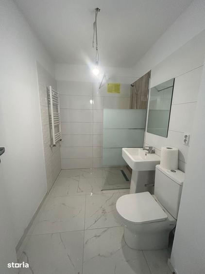 Apartament cu 2 camere - zona Hlincea - 2