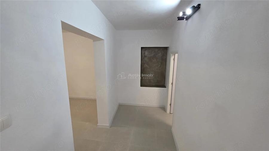 Spațiu comercial, de 130 mp, în Răcășdia