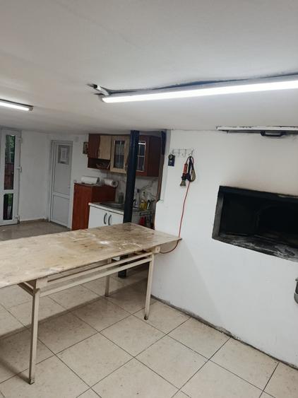 Spațiu comercial, în Central