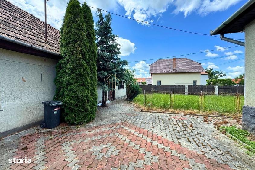 Casă cu 3 camere decomandat în Șieu