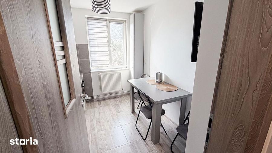 Apartament 3 camere str. Calea Bucuresti, langa scoala nr.10 - 10
