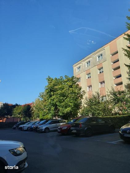 Apartament cu 2 camere decomandat în Dârste