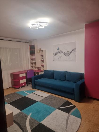 Apartament cu 3 camere decomandat în Aurel Vlaicu