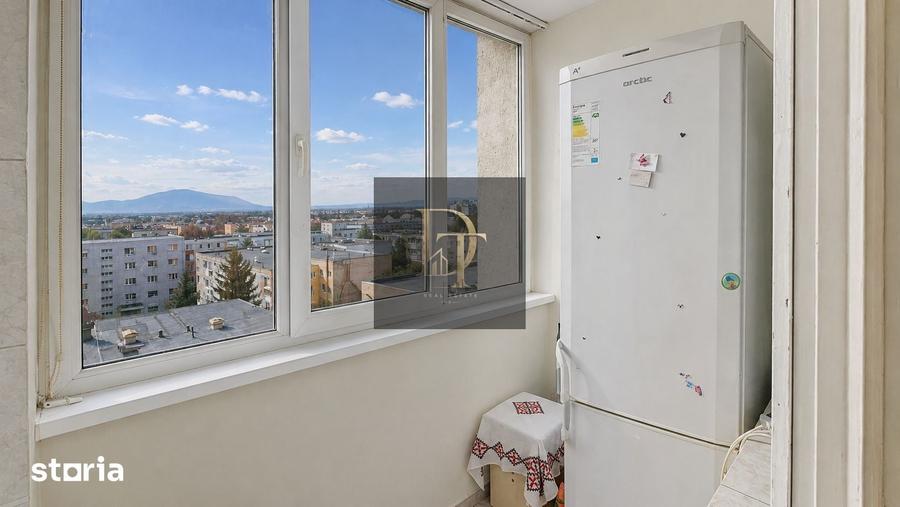 Apartament cu 2 camere decomandat în Tractorul