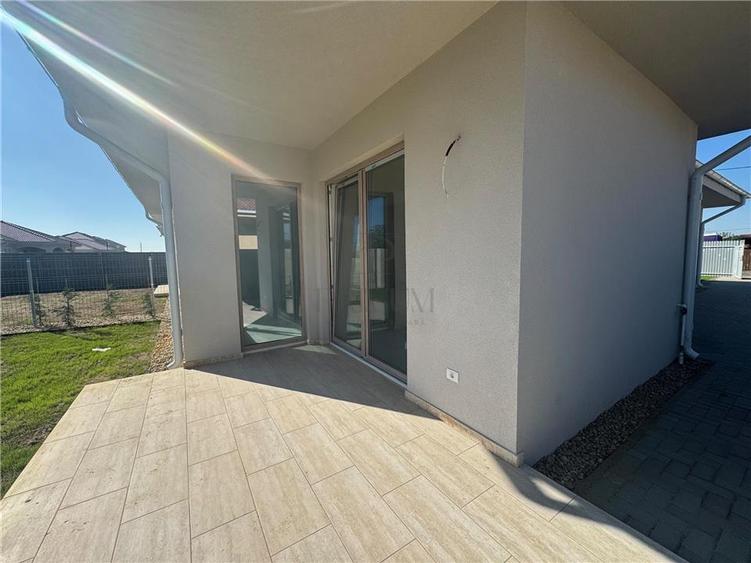 Duplex cu 3 camere cu Teren 320 Mp în Moșnița Nouă