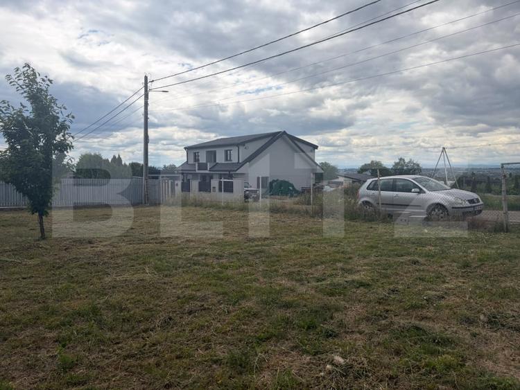 Casa de vanzare, 315 mp, 6 ari teren, 38 m front stradal, zona Plopeni - 12