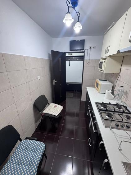 Apartament cu 2 camere semidecomandat în Dacia