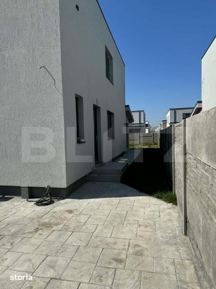 Casă cu 4 camere cu Teren 254 Mp în Remetea Mare
