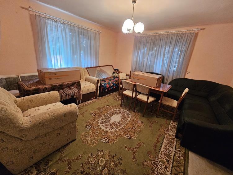 Casă cu 4 camere în Cociu