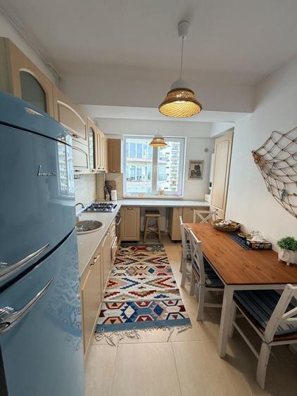 Apartament cu 2 camere decomandat în Central