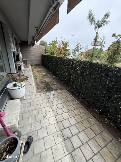 Apartament cu 4 camere în Străulești