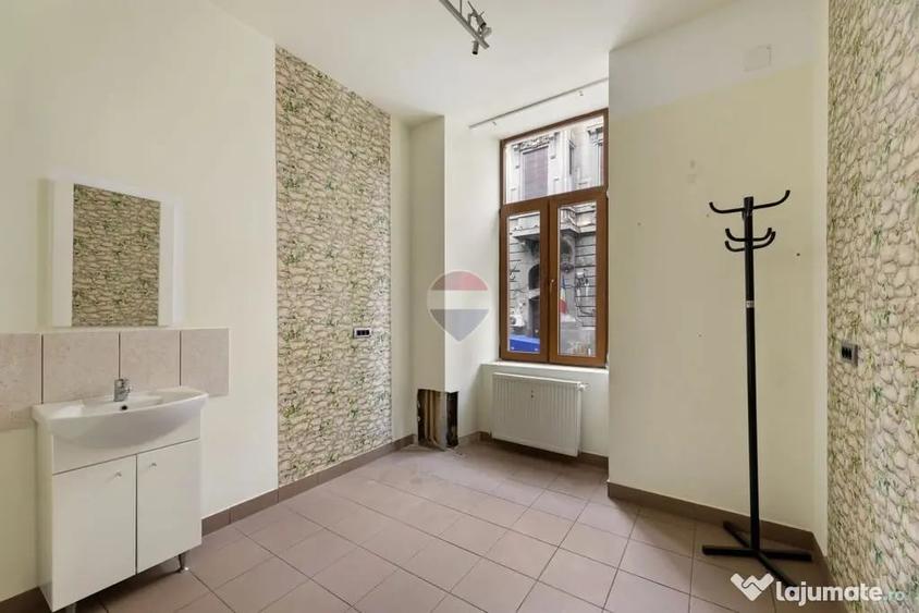 Spațiu comercial, de 76 mp, în Central
