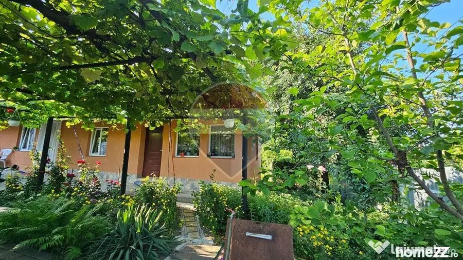 Casă cu 3 camere cu Teren 1043 Mp în Dochia