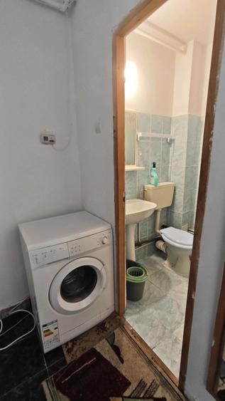Garsonieră decomandată în Central