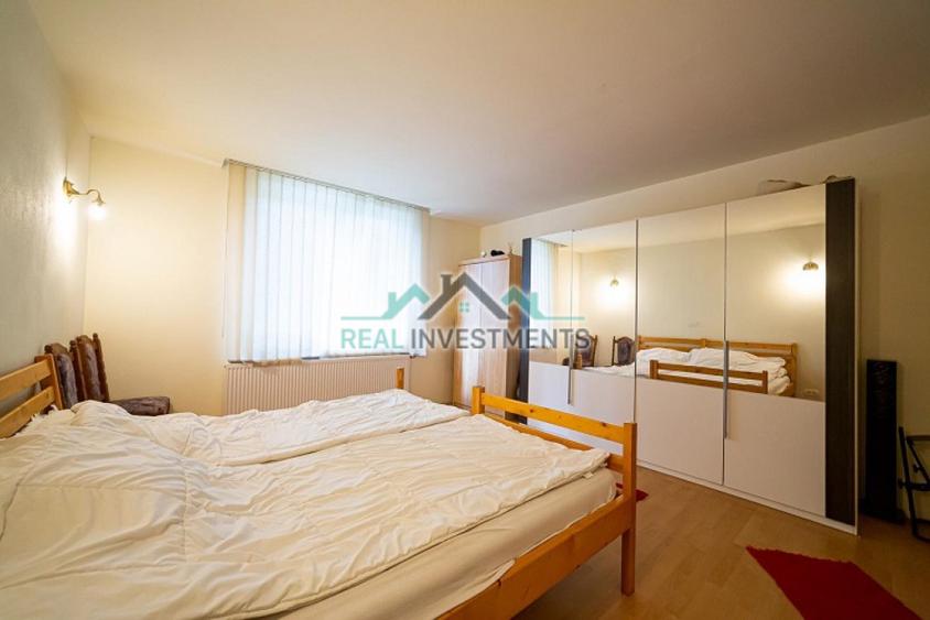 Casă cu 5 camere cu Teren 900 Mp în Ultracentral