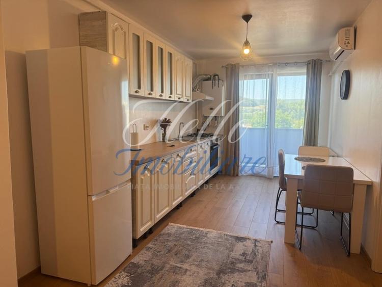 Apartament cu 2 camere semidecomandat, mobilat în Dâmbul Rotund