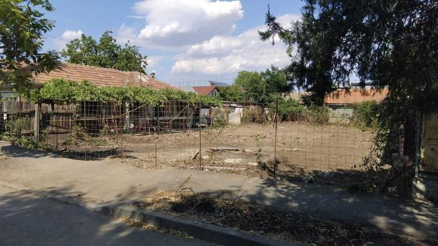 Teren de 425 mp, în Central