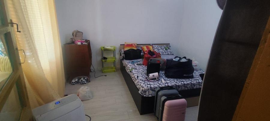 Casă cu 3 camere în Central