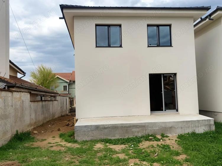 Casă cu 5 camere cu Teren 405 Mp în Oncea