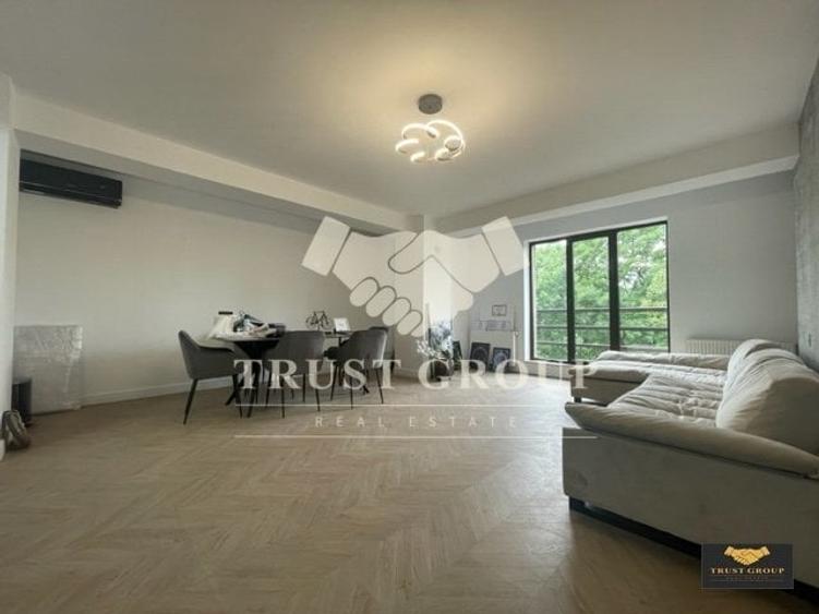 Apartament cu 4 camere decomandat, mobilat în Arcul de Triumf