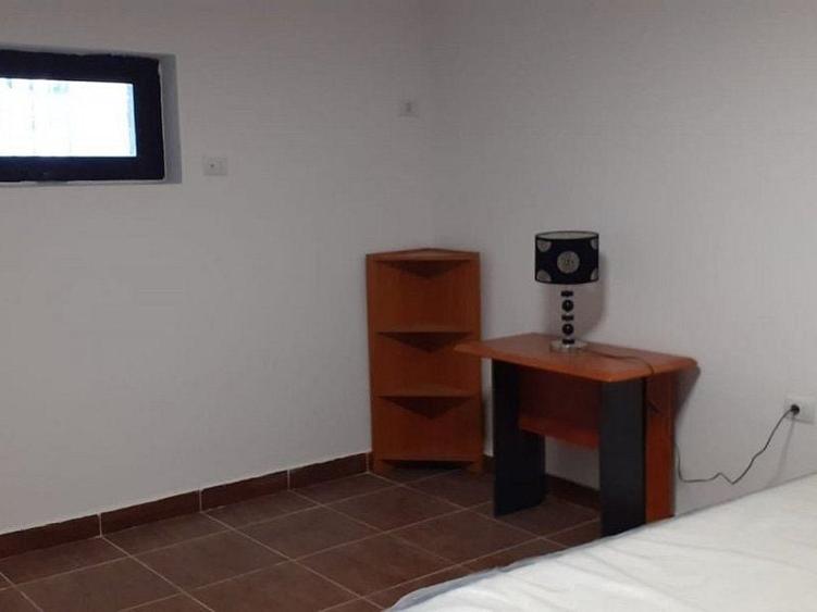 Garsonieră decomandată în Gării