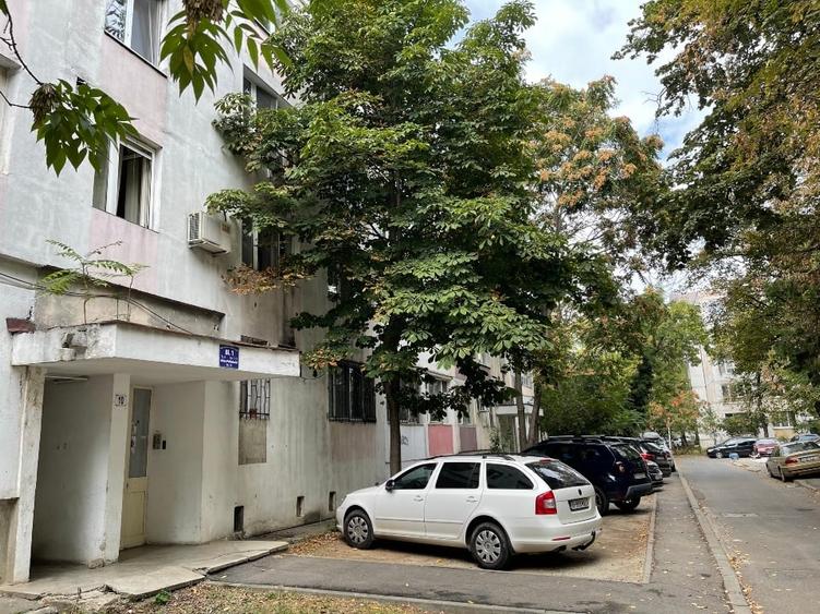 Apartament cu 2 camere decomandat în Politehnica