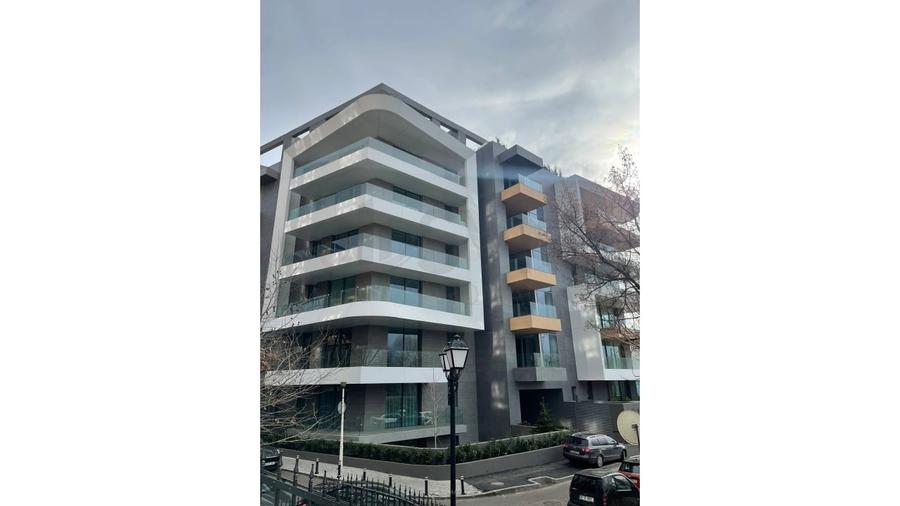Apartament cu 2 camere semidecomandat în Floreasca