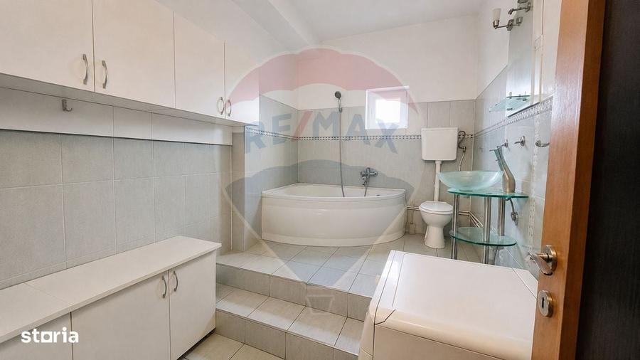 Apartament cu 3 camere de vanzare in zona Rogerius - 6
