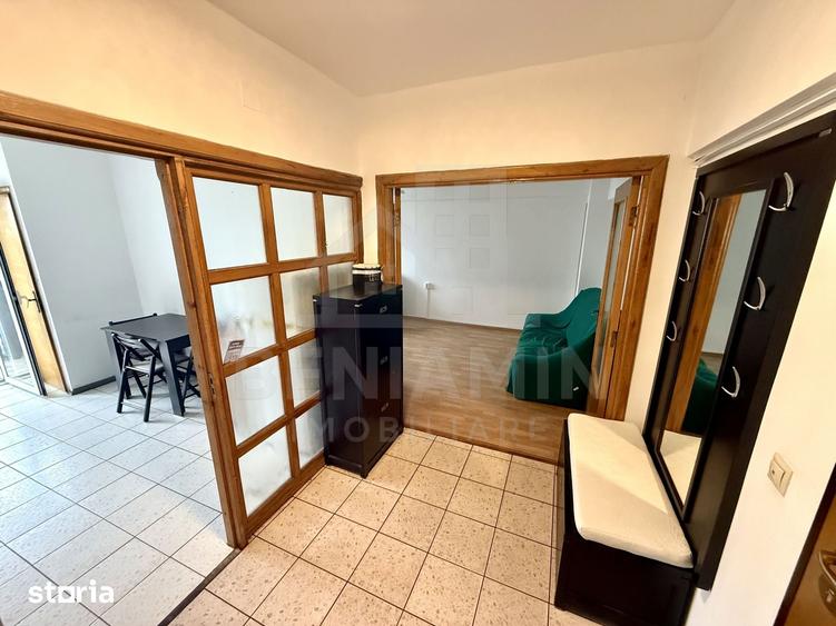 Apartament cu 3 camere decomandat în Central