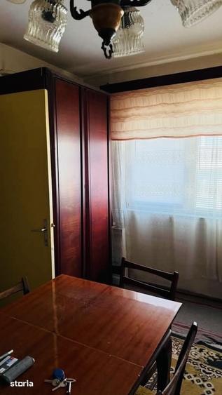 Apartament cu 2 camere semidecomandat în Cornișa