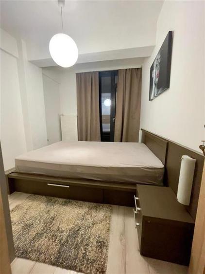 Apartament cu 2 camere semidecomandat, mobilat în Exterior Sud