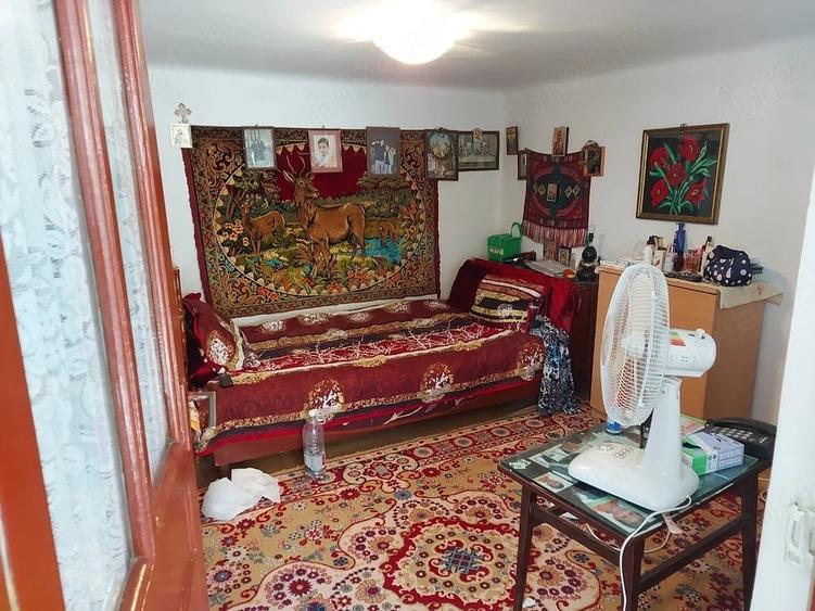 Casă cu 3 camere cu Teren 400 Mp în Central