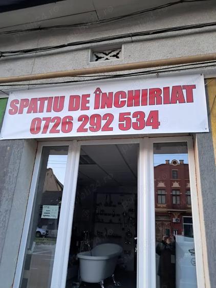 Spațiu comercial, de 20 mp, în Caransebeș